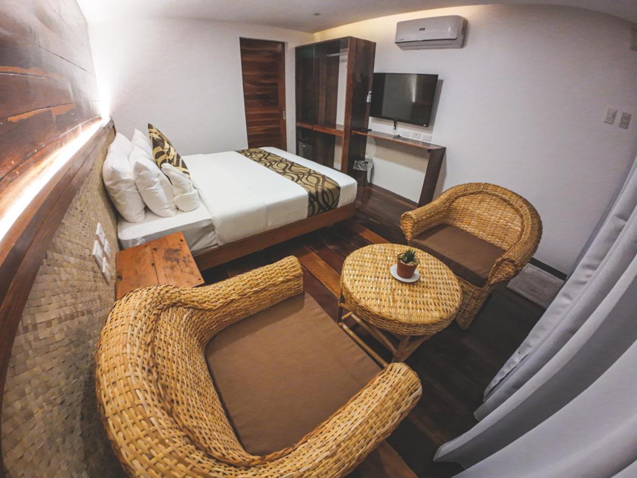 Cogon Tropical Resort General Luna  Ngoại thất bức ảnh